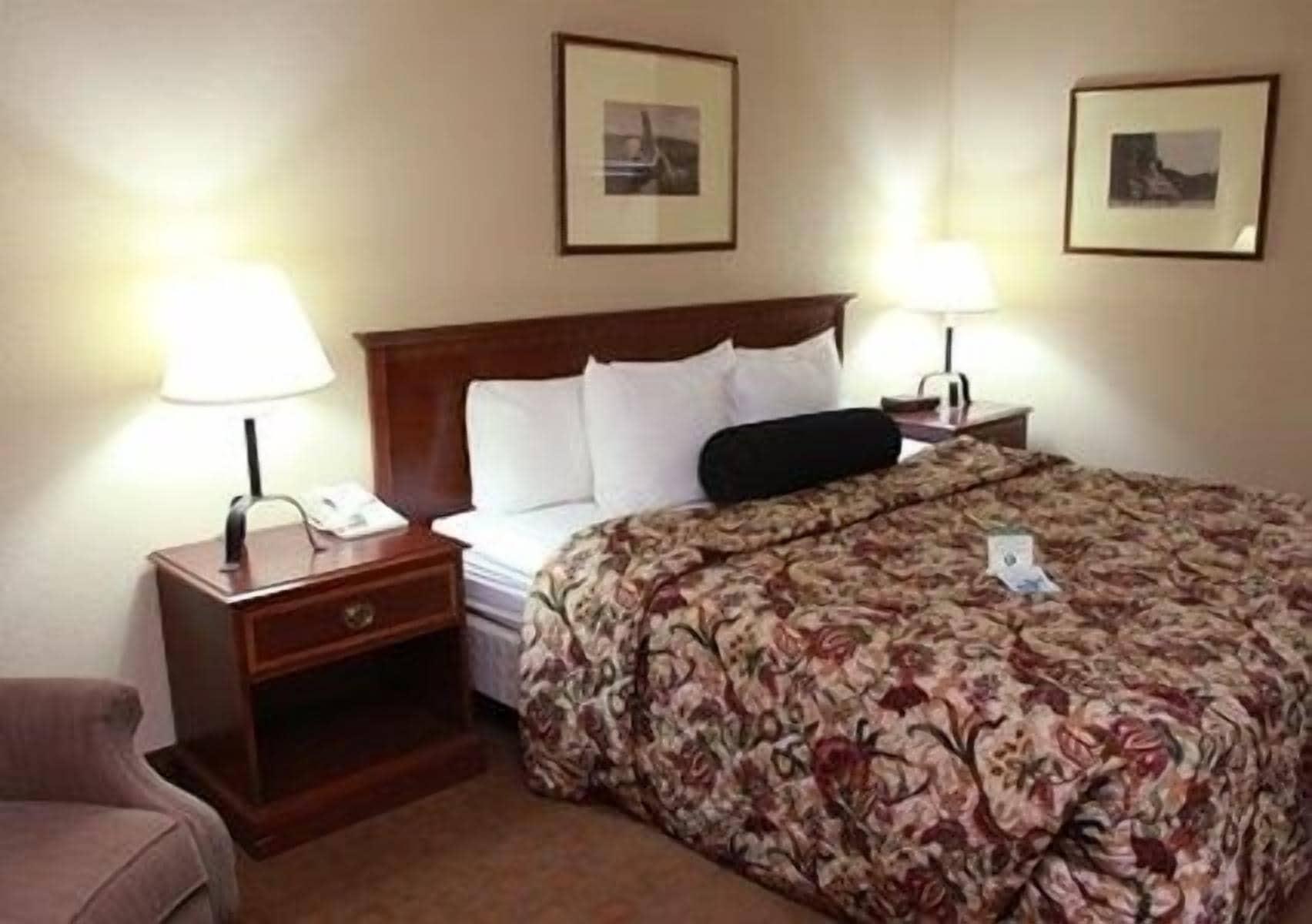 Rodeway Inn פורט מורגן מראה חיצוני תמונה