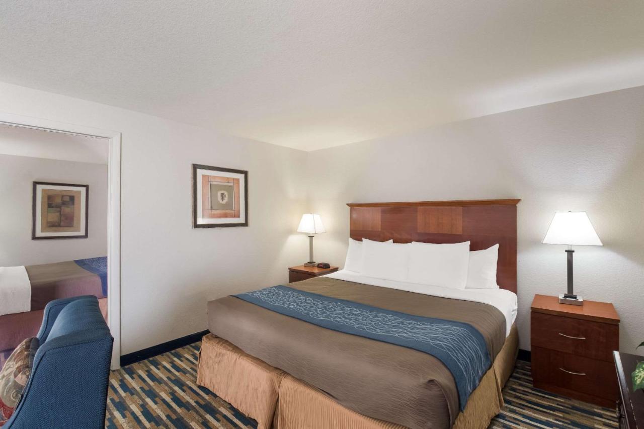 Rodeway Inn פורט מורגן מראה חיצוני תמונה