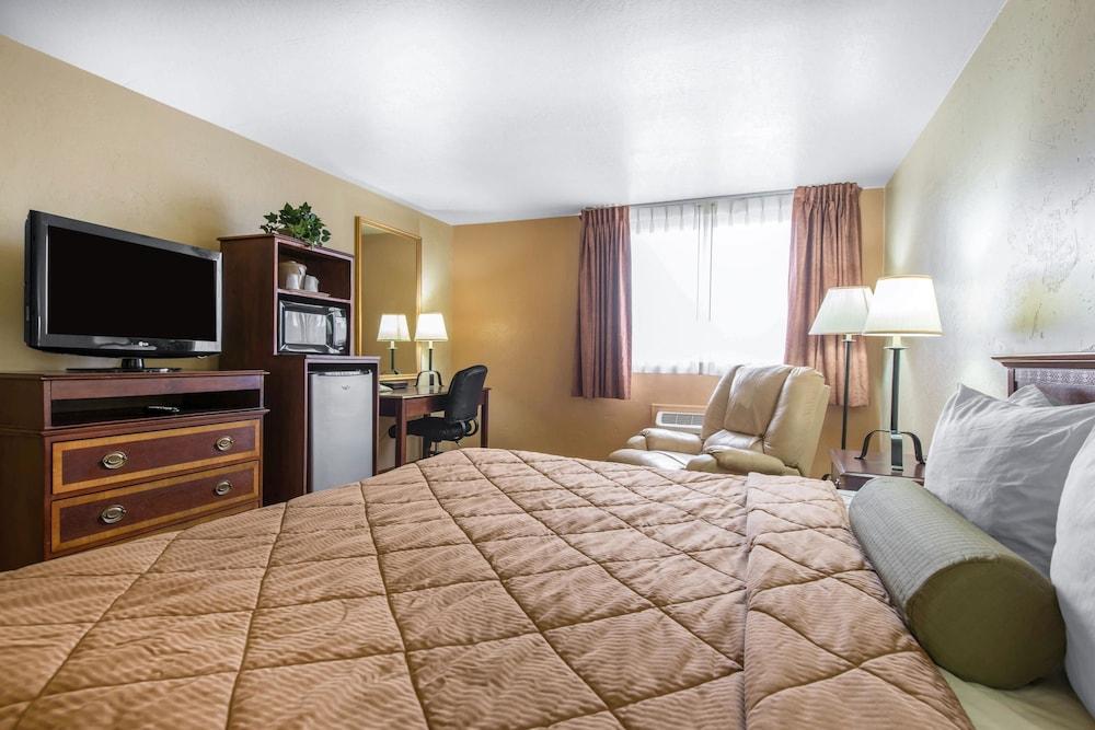 Rodeway Inn פורט מורגן מראה חיצוני תמונה