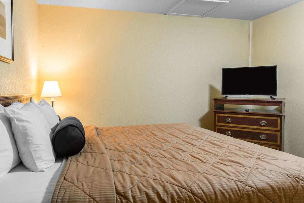 Rodeway Inn פורט מורגן מראה חיצוני תמונה