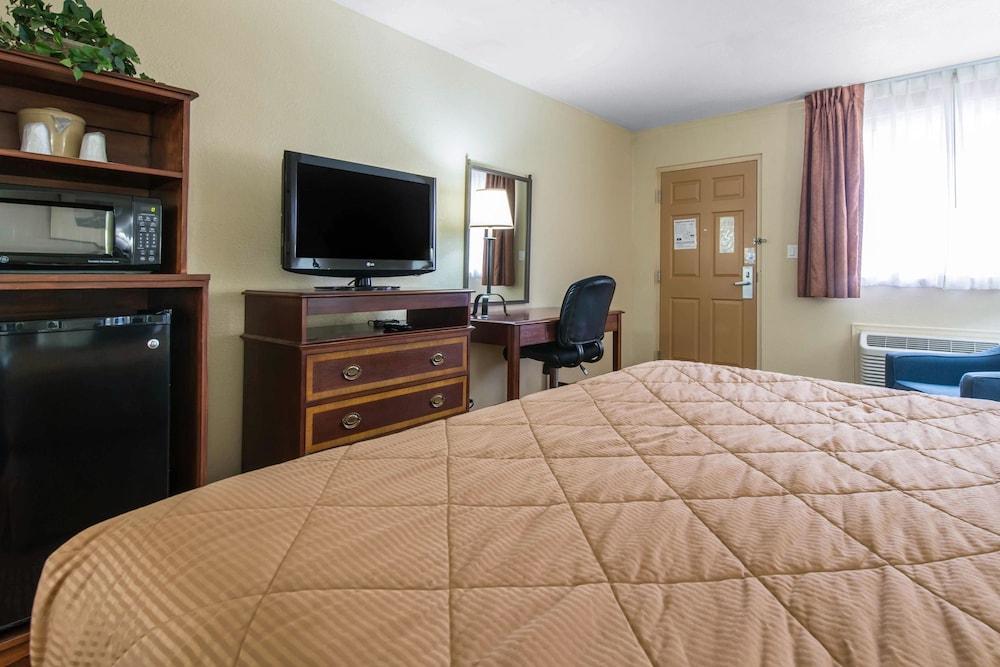 Rodeway Inn פורט מורגן מראה חיצוני תמונה