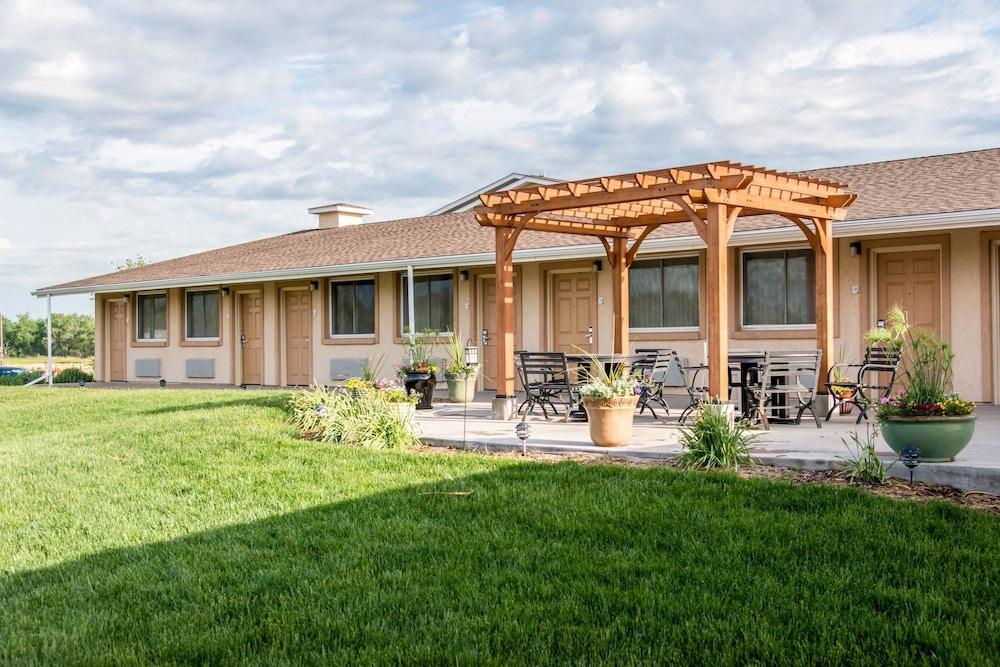 Rodeway Inn פורט מורגן מראה חיצוני תמונה